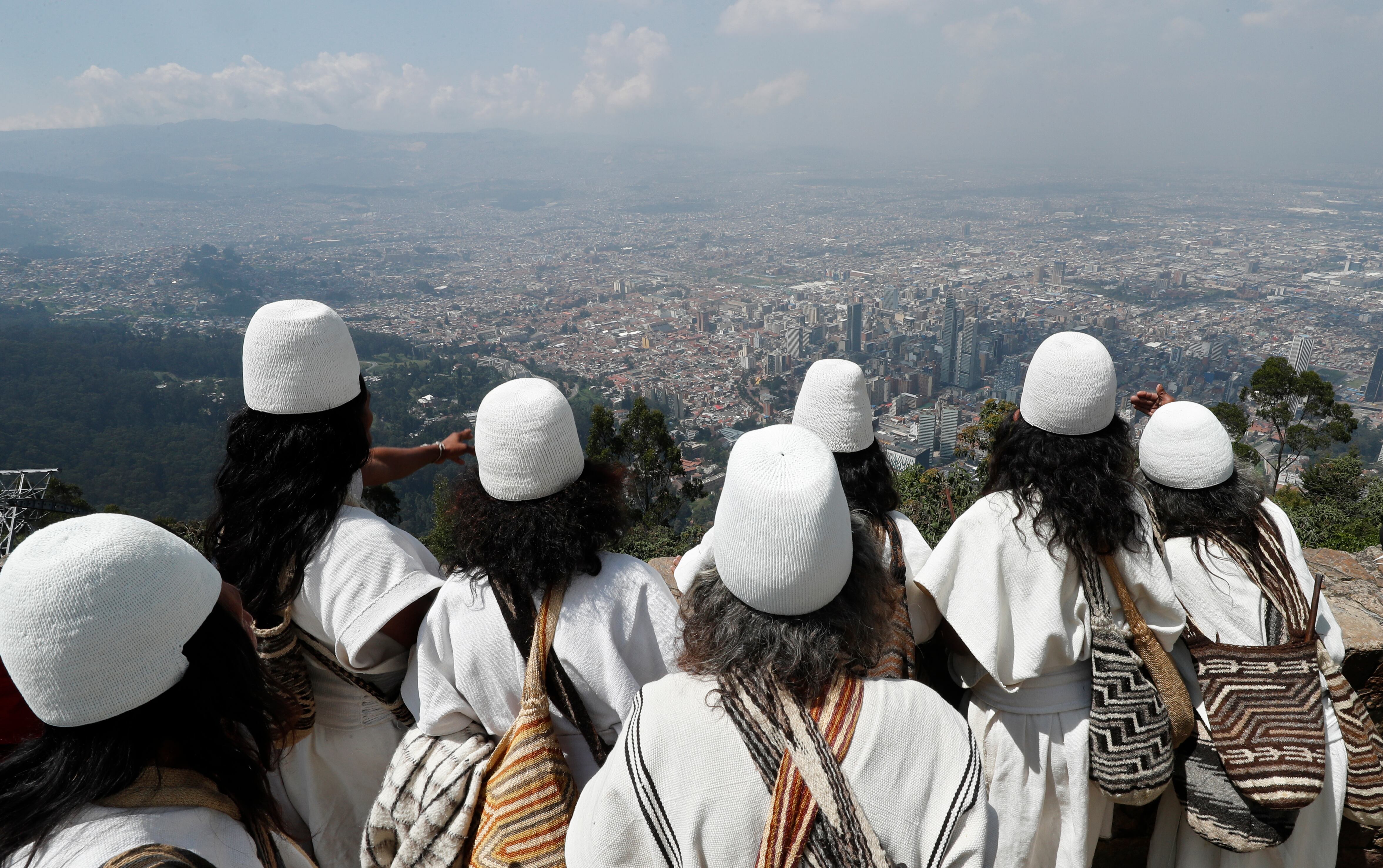 Indigenas Arhuacos en el Cerro de Monserrate
