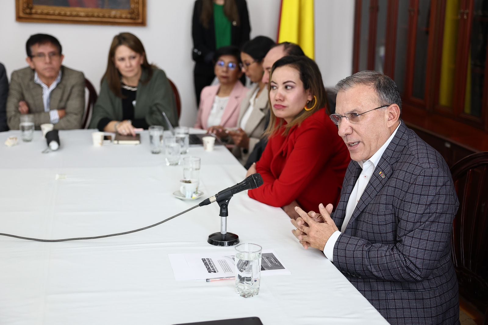 Carolina Corcho y Roy Barreras en encuentro del sector salud.