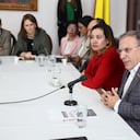 La ministra de Salud Carolina Corcho y el presidente del Senado Roy Barreras se reunieron con varios representantes del sector salud.