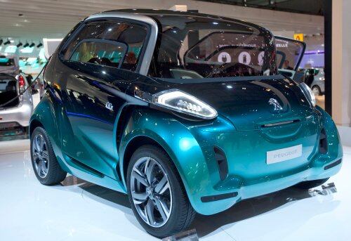 Un carro eléctrico -  Peugot BB1 