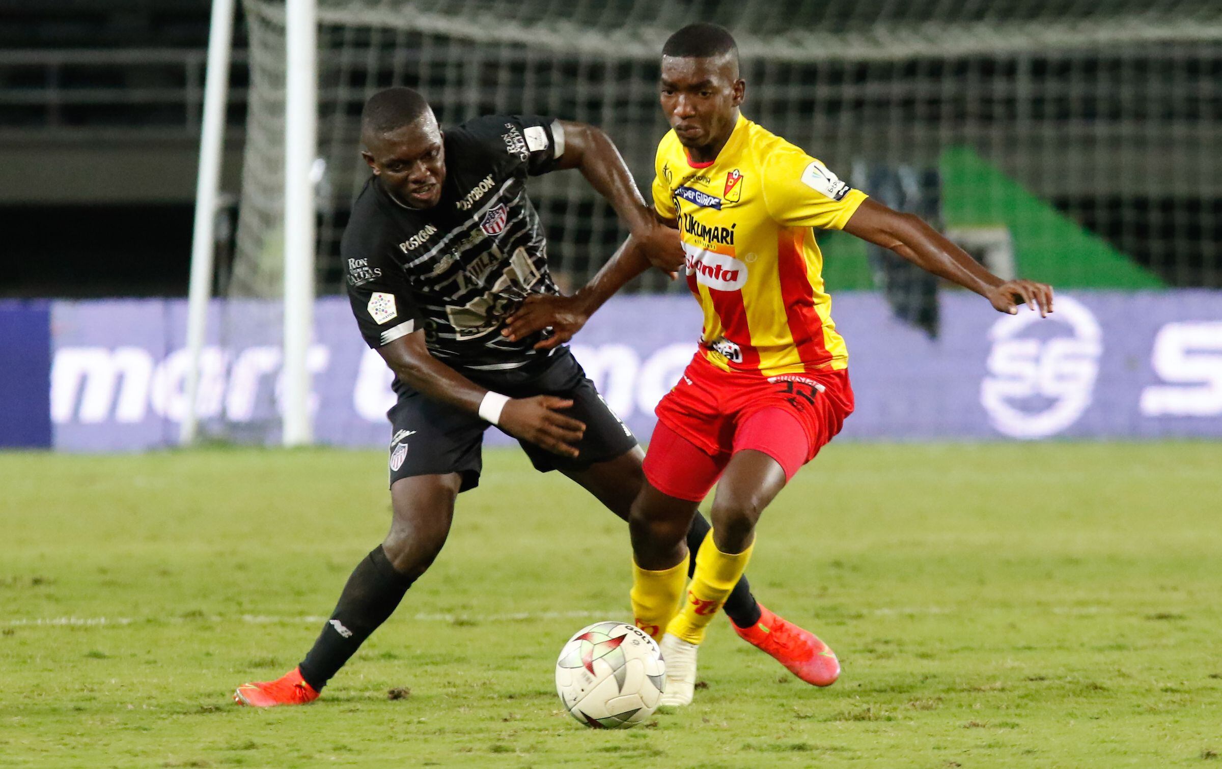 Matecañas y Junioristas igualaron a dos en duelo emocionante.