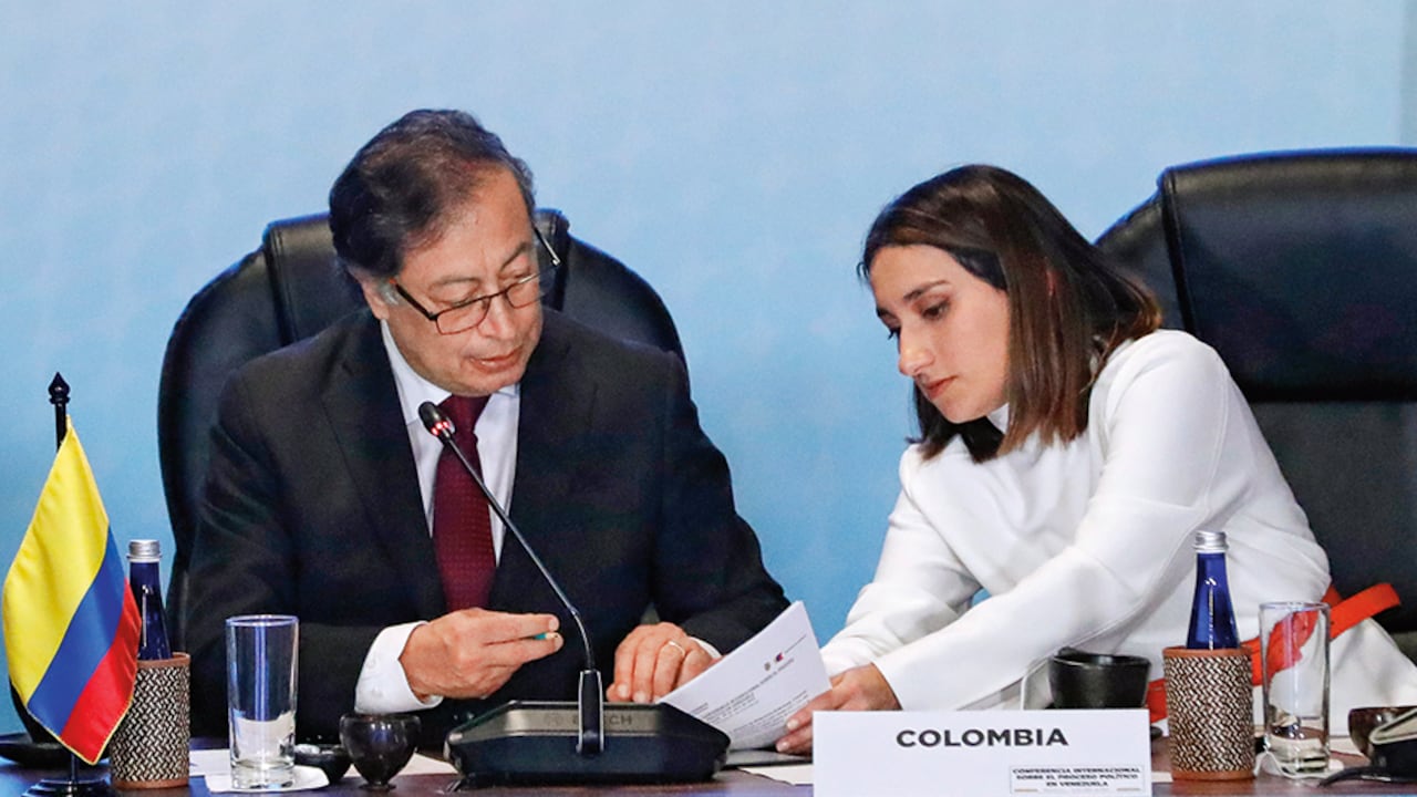 El presidente Gustavo Petro depositó toda la confianza en Sarabia, quien manejó su agenda nacional e internacional. Era la única persona que conocía realmente los pasos del mandatario.