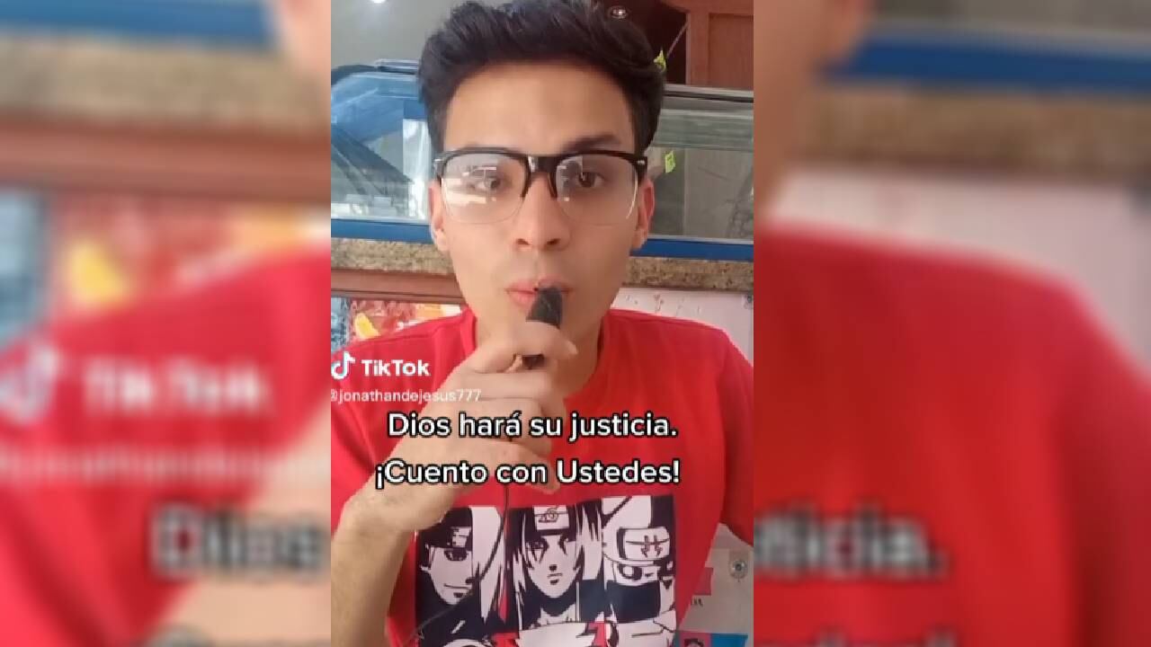 Joven calificó la decisión como injusta y pidió apoyo en las redes sociales.