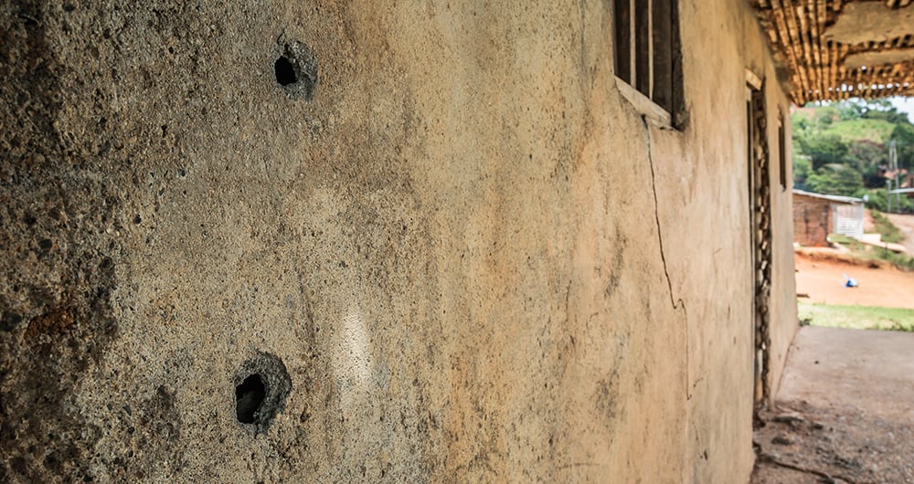 Los disparos han llegado hasta las casas.