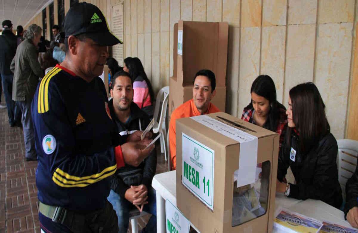 Tanto el Sí como el No deben superar el 13 % del voto del censo electoral para que el plebiscito sea válido. 