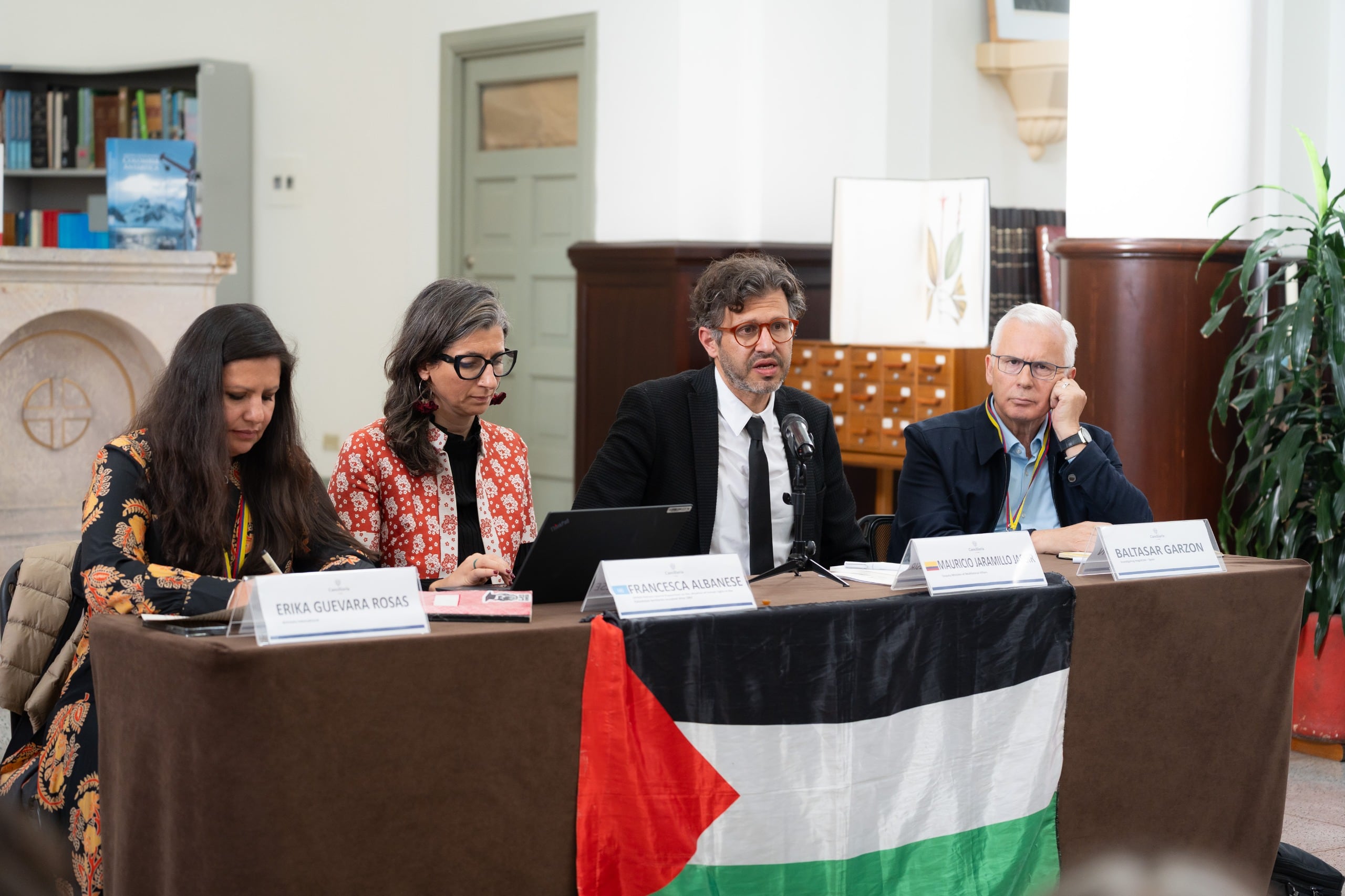 El encuentro se ha desarrollado en la Cancillería.