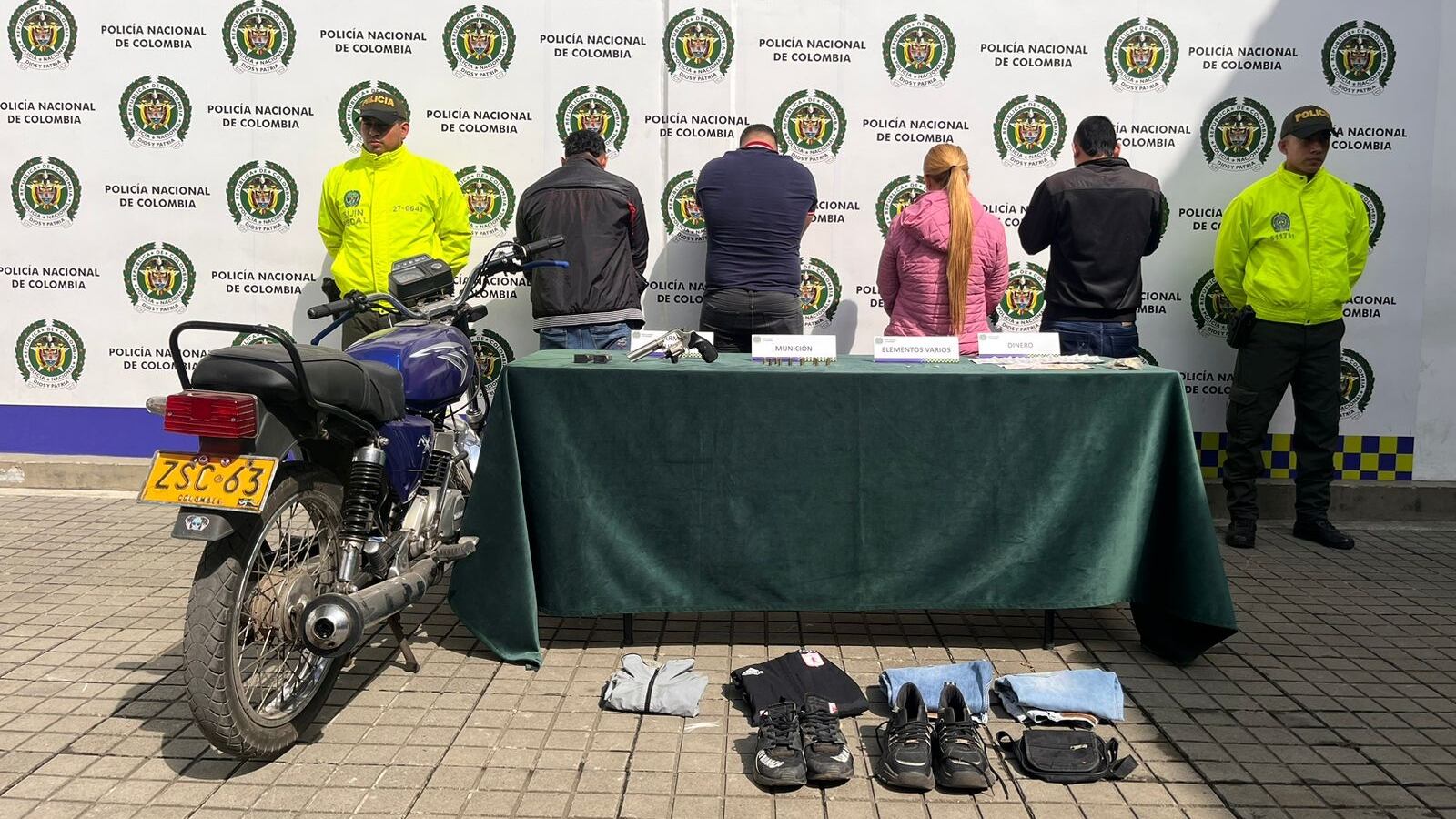 Cayeron Los Casposos, banda dedicada a robar tiendas de cadena en Cali.