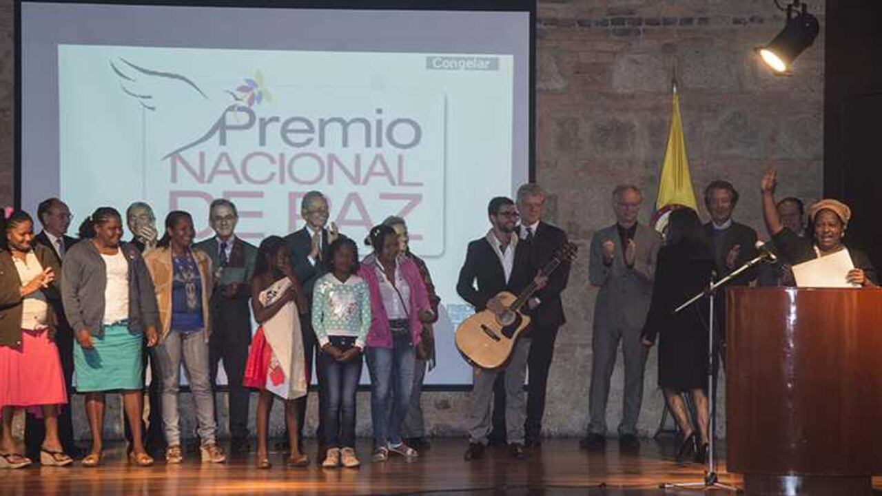 Las mujeres de Mampuján recibieron el Premio Nacional de Paz 2015.