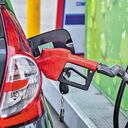 La gasolina es uno de los costos que tienen que afrontar los hogares.