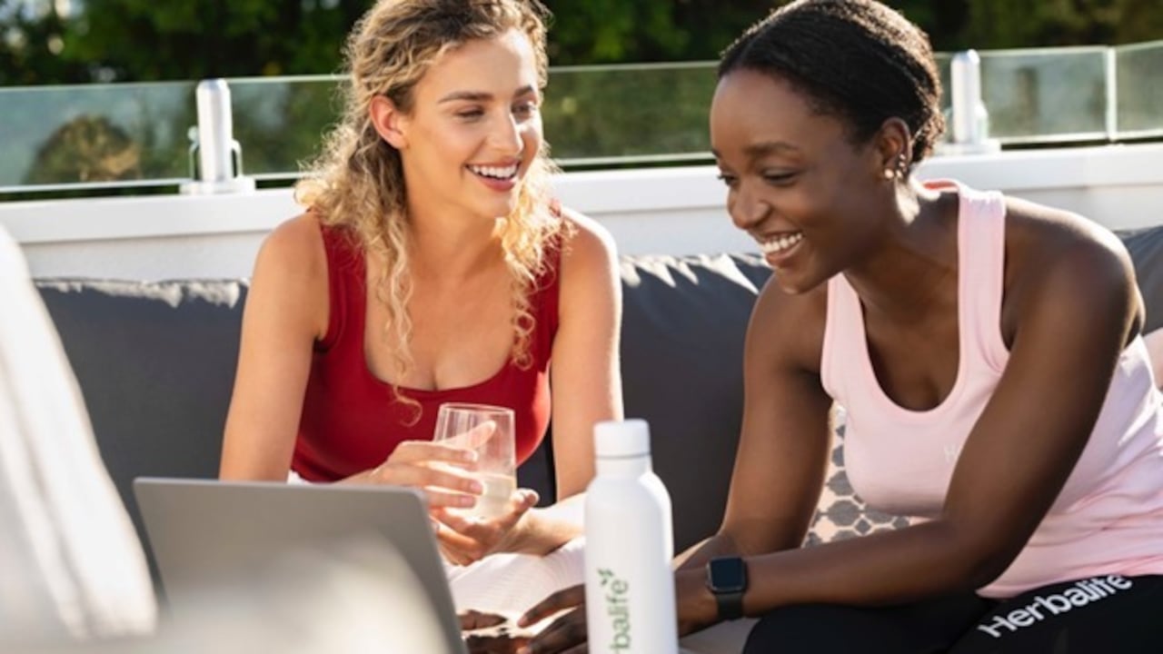 La venta directa gana fuerza entre los jóvenes e impulsa nuevas formas de desarrollo profesional.