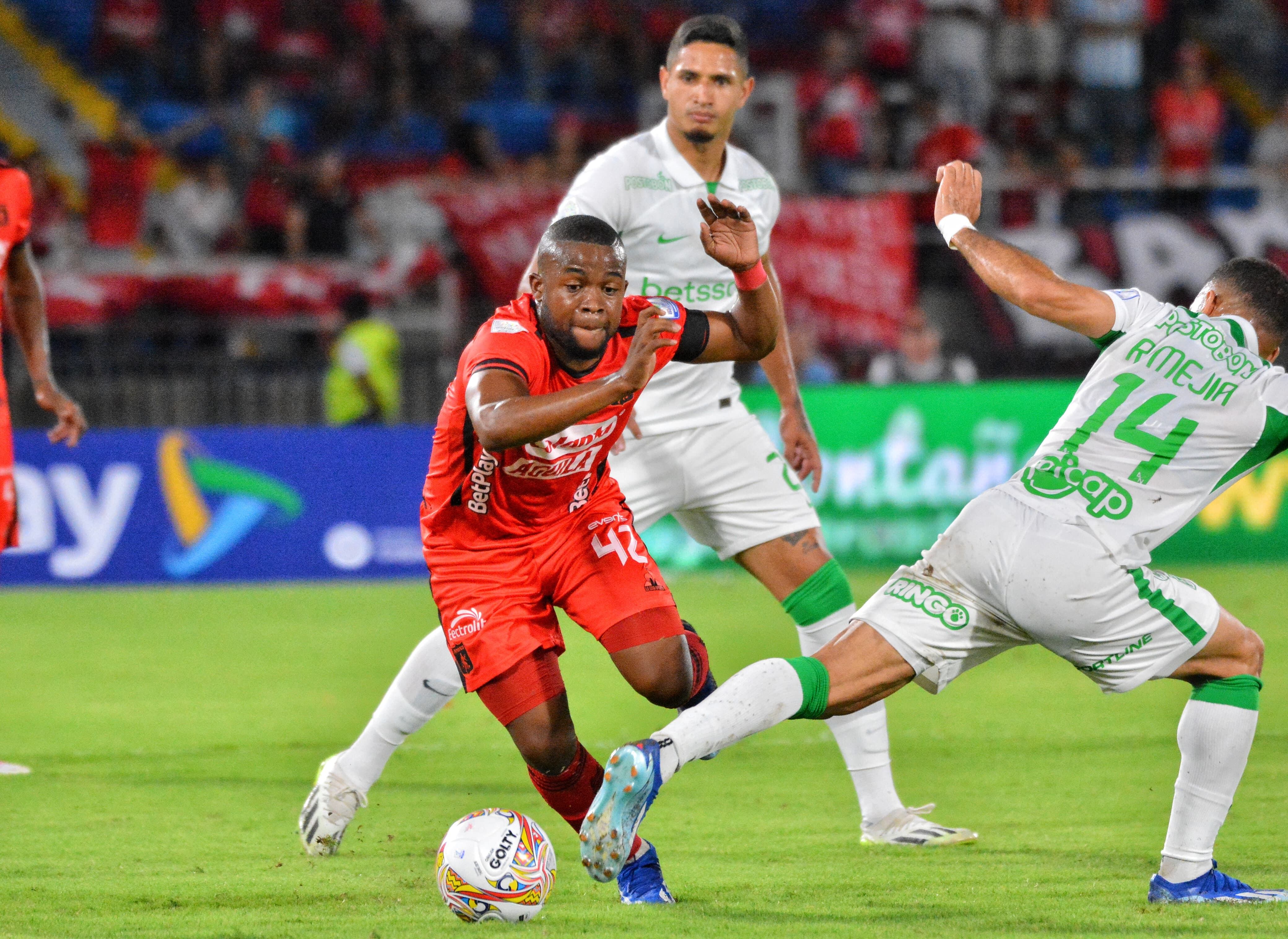 América Nacional en el Pascual Guerrero