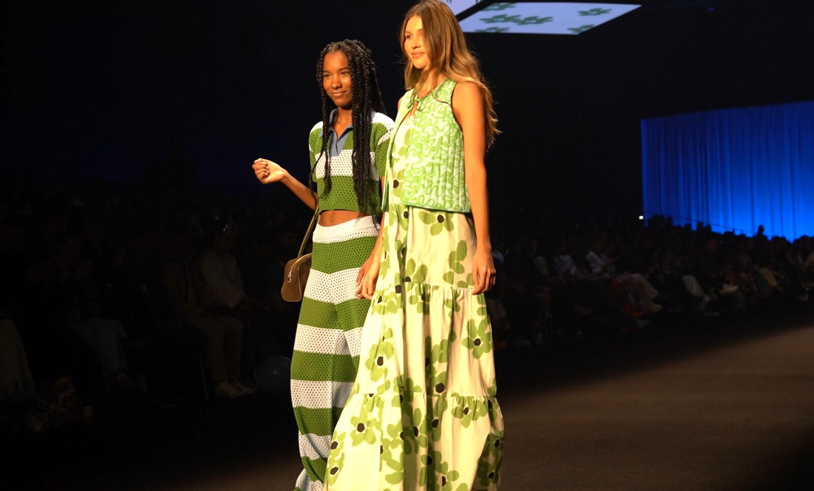 La colección Garabatos, creada para Sybilla, celebra el arte, el color y la autenticidad femenina en una colaboración que promete democratizar la moda local.