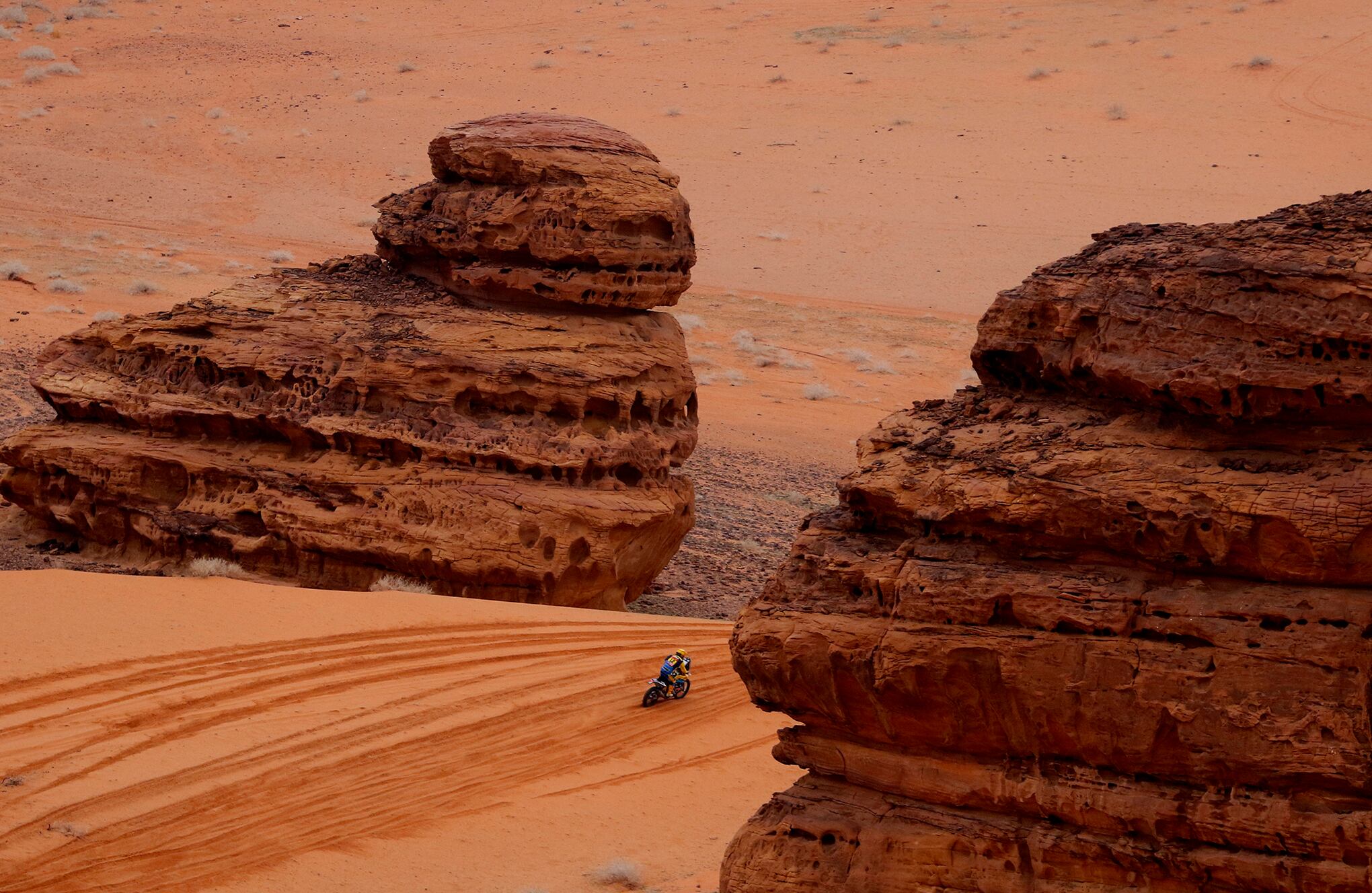 En imágenes : Los vehículos todoterreno compiten en el agotador Rally Dakar