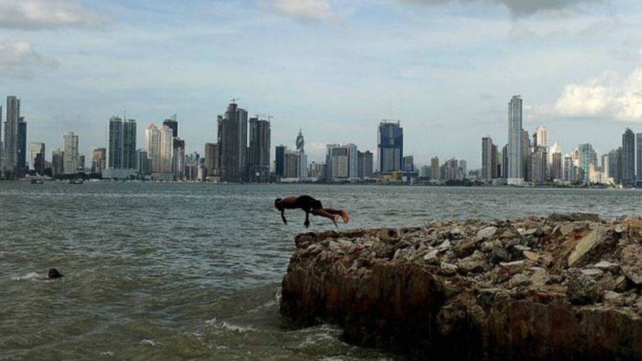 En Centroamérica la pobreza extrema a menudo convive con la riqueza más opulenta. AFP
