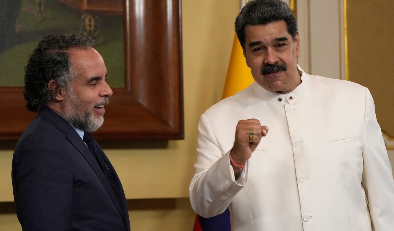 “Hoy, en mi cumpleaños, tomo posesión efectiva desde Venezuela ante el Ministerio de Relaciones Exteriores como embajador de Colombia en nuestro país vecino", dijo Benedetti.