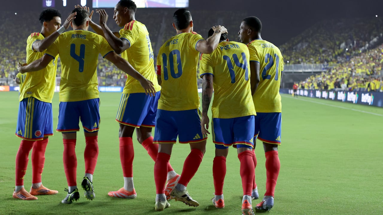 Santiago Arias fue titular en los amistosos de noviembre