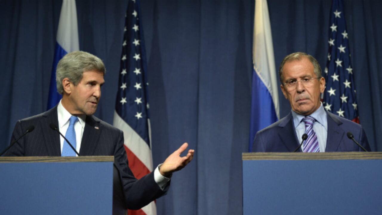 El secretario de Estado de EE. UU., John Kerry, y el canciller ruso Sergey Lavrov.