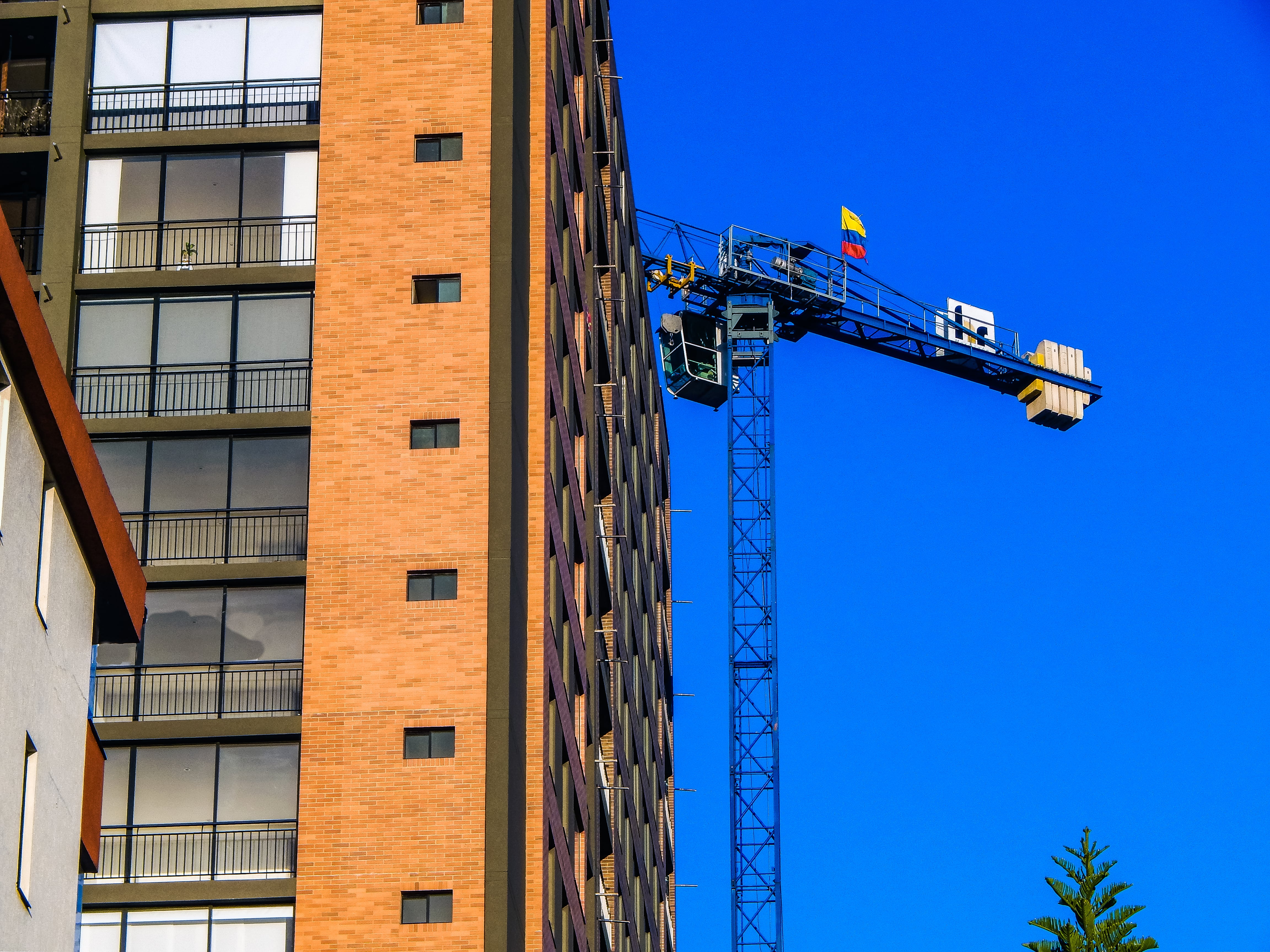 Los nuevos proyectos han generado 165 mil puestos de trabajo, 69.000 directos y
96.000 indirectos.