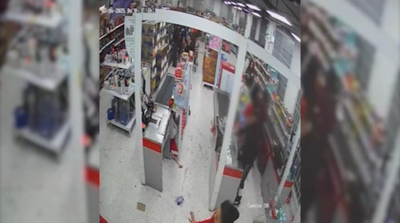 La Policía Metropolitana de Bogotá capturó a cinco integrantes de esta estructura criminal dedicada al hurto mediante atracos armados.