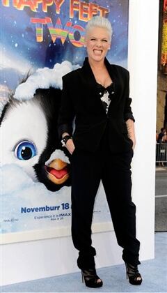 Foto: AP Pink en la premier de la película 'Happy Feet two'
