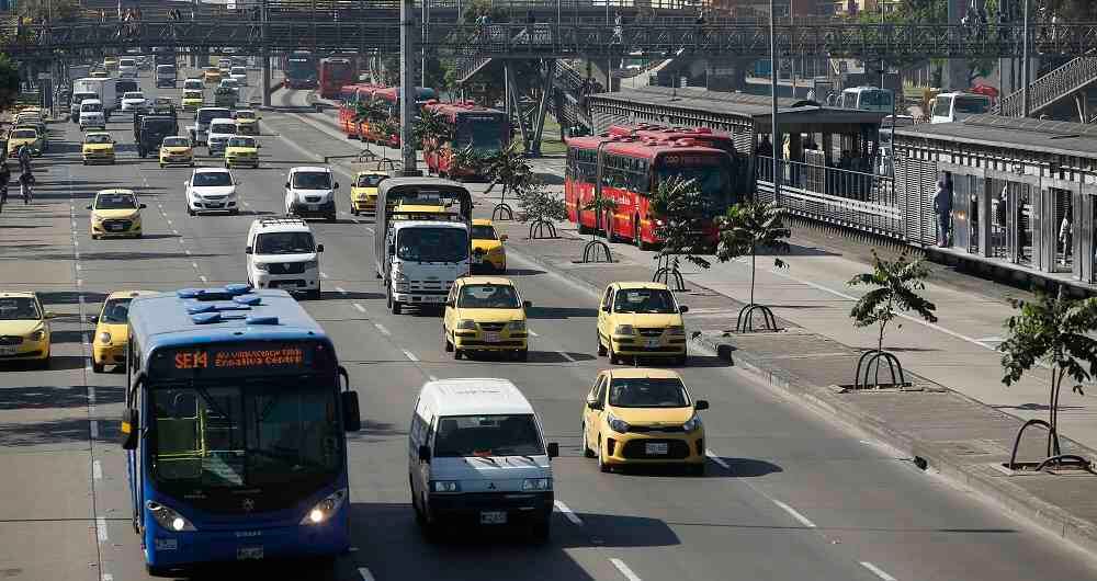 Todos los conductores que requieran la licencia de conducción deberán presentar un examen teórico y práctico.