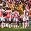 Jugadores de Independiente Santa Fe antes del partido ante Tolima