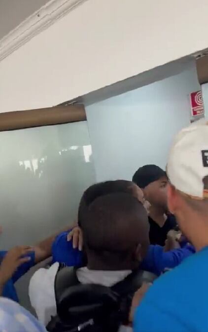 El personal fue evacuado del recinto