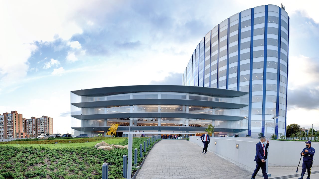 Centro de Tratamiento e Investigación sobre Cáncer Luis Carlos Sarmiento Angulo.