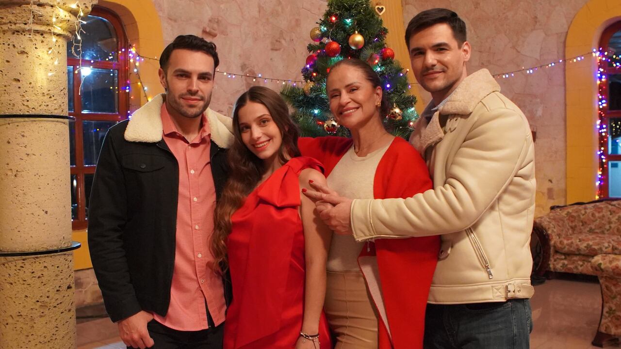 Lifetime estrena producciones originales navideñas con sabor latino: su primera serie en formato vertical y tres nuevas películas. Foto: 'Una Navidad en familia'.