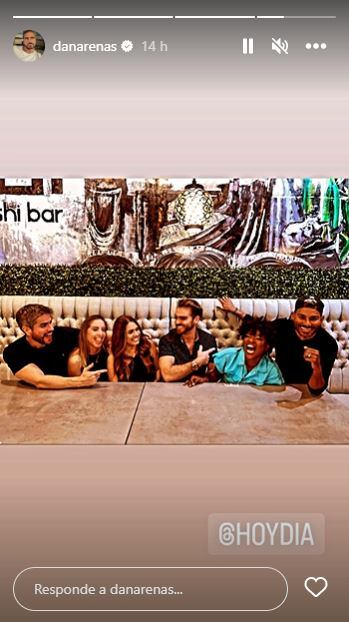 Historias de Instagram de Daniel Arenas compartiendo con amigos.