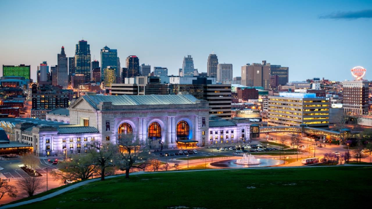 Union Station y el centro de Kansas City.