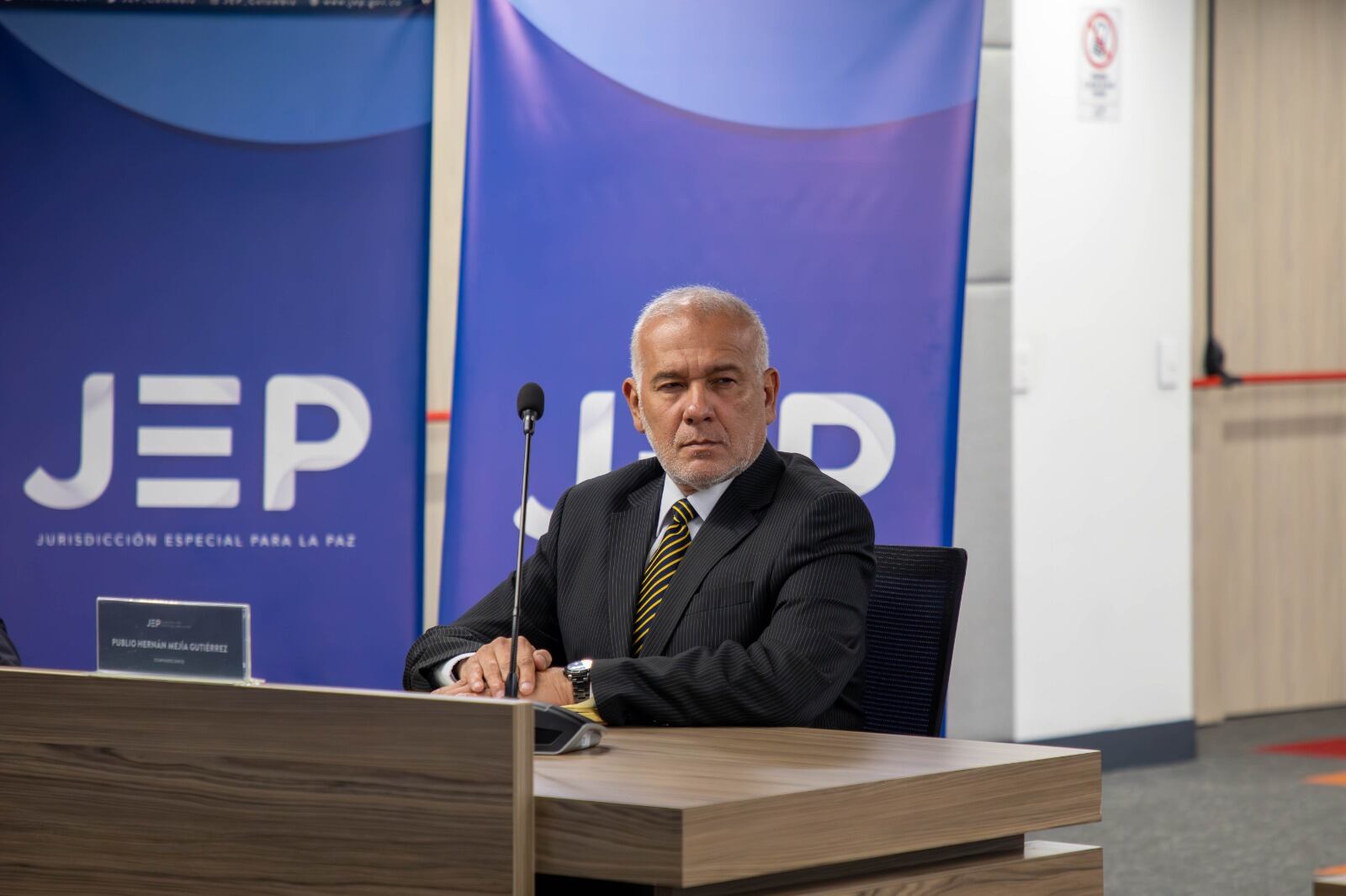 Coronel en retiro Publio Hernán Mejía ante la JEP.