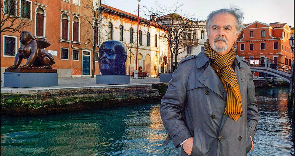 Conjunto de todas las cosas que existen y de la humanidad.