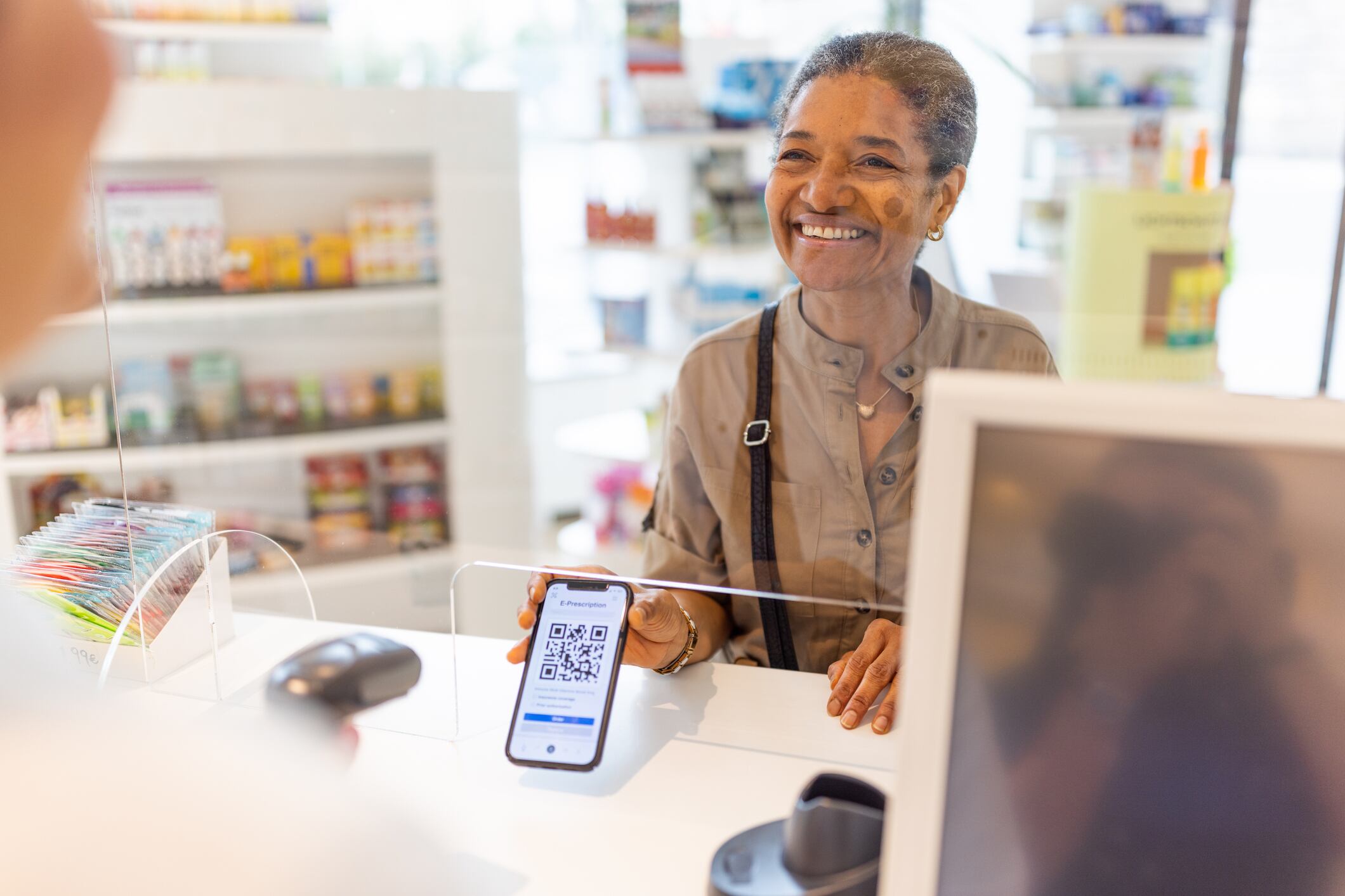 Escanear códigos QR también ayuda a facilitar los pagos.