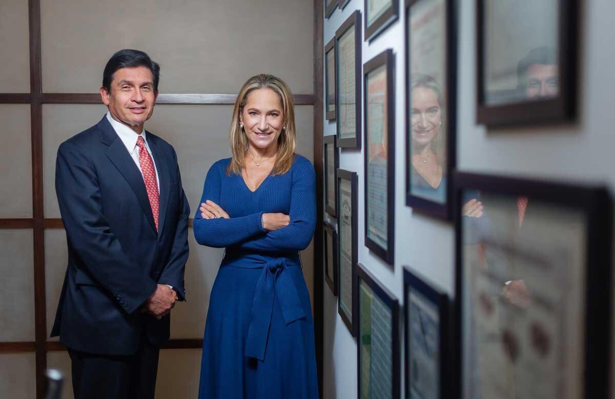 Paula Cadavid Londoño, socia fundadora, y Juan Carlos Prías Bernal, socio fundador.