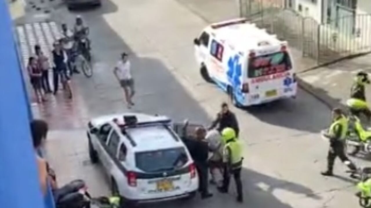 Dos hombre apuñalaron a la mamá en su residencia en Tuluá, Valle del Cauca.
