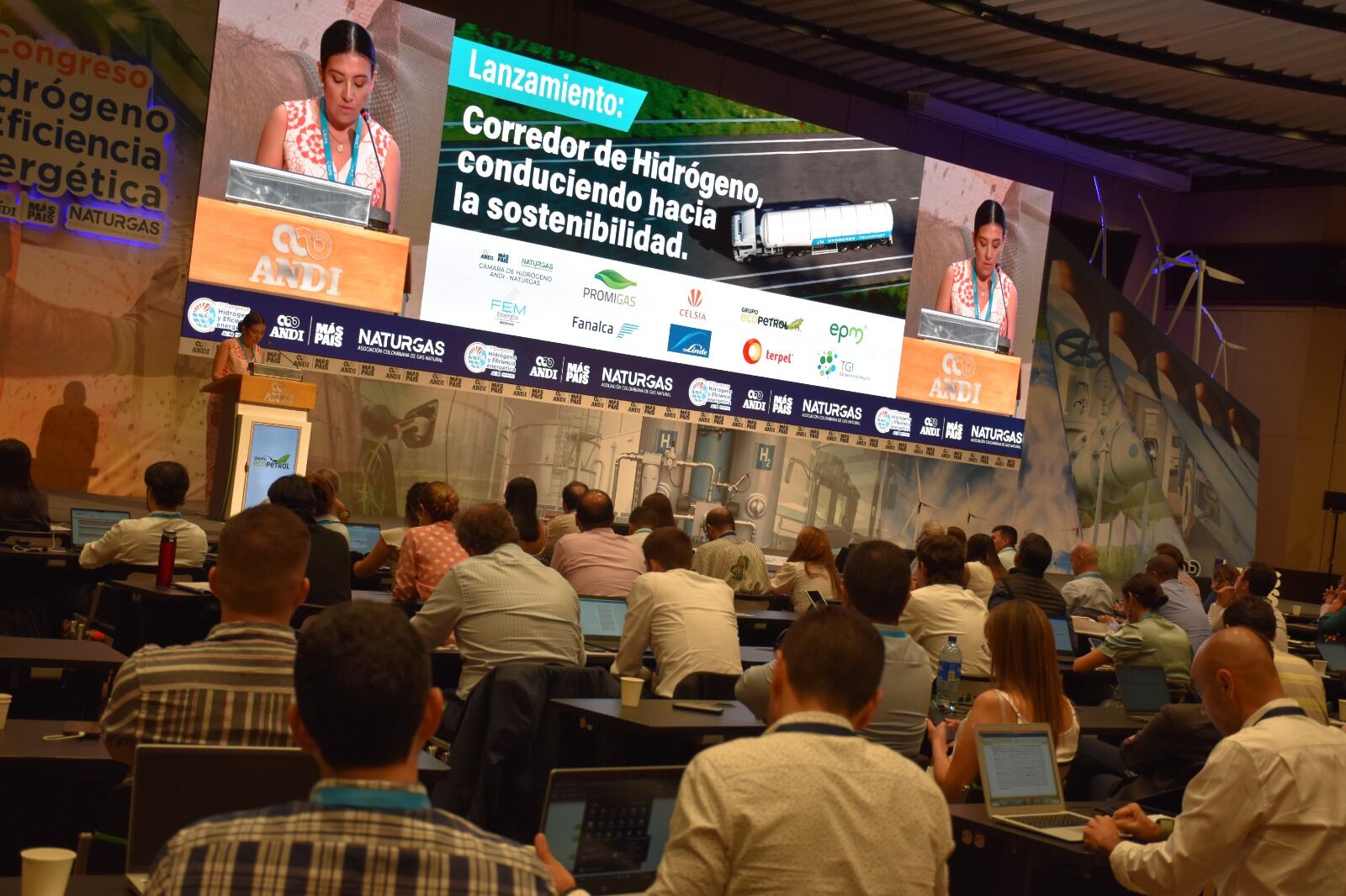Corredor de hidrógeno, es presentado por la Andi y Naturgas. Cortesía: Andi.