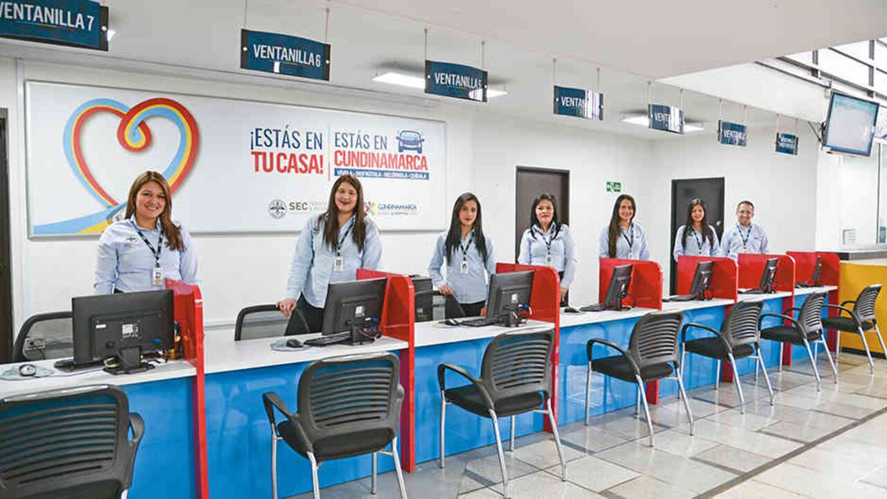 En los puntos deatención al usuario, la SIETT cuenta con cerca de 200 personas para atender a los cundinamarqueses.