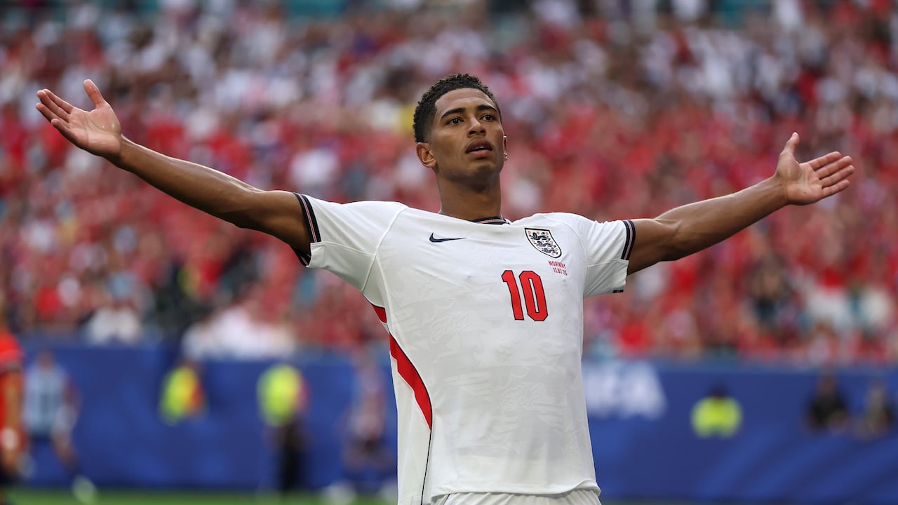 De esta forma festejó Jude Bellingham su segundo gol del partido, con el que clasificó a Inglaterra a la semifinal del Mundial, tras vencer a Noruega en los cuartos de final en Miami.