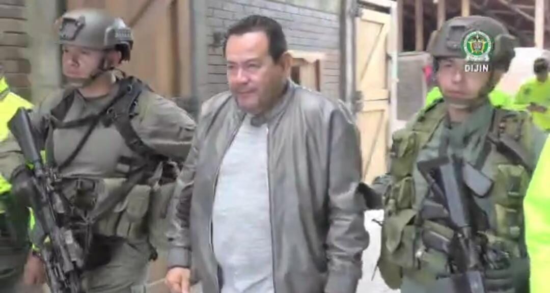 Rodeado de lujos, excentricidades y caballos de paso fino vivía Orlando Sánchez Cristancho, el hombre del overol en el 2017 antes de ser extraditado a los Estados Unidos.