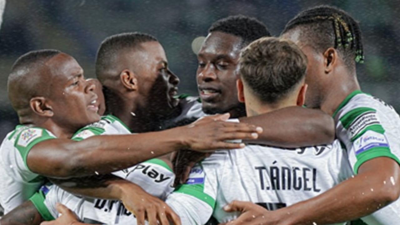 Atlético Nacional estaría definiendo si jugará en Colombia o fuera del país.