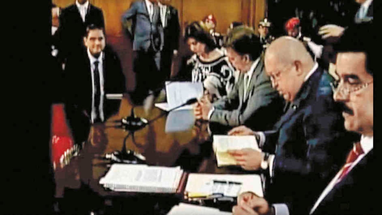 Alex Saab en Miraflores, junto con el presidente Juan Manuel Santos y la canciller María Ángela Holguín