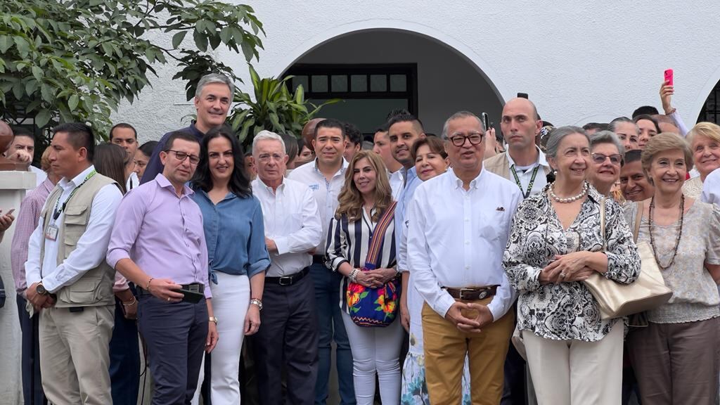 Inauguración de la sede del Centro Democrático.