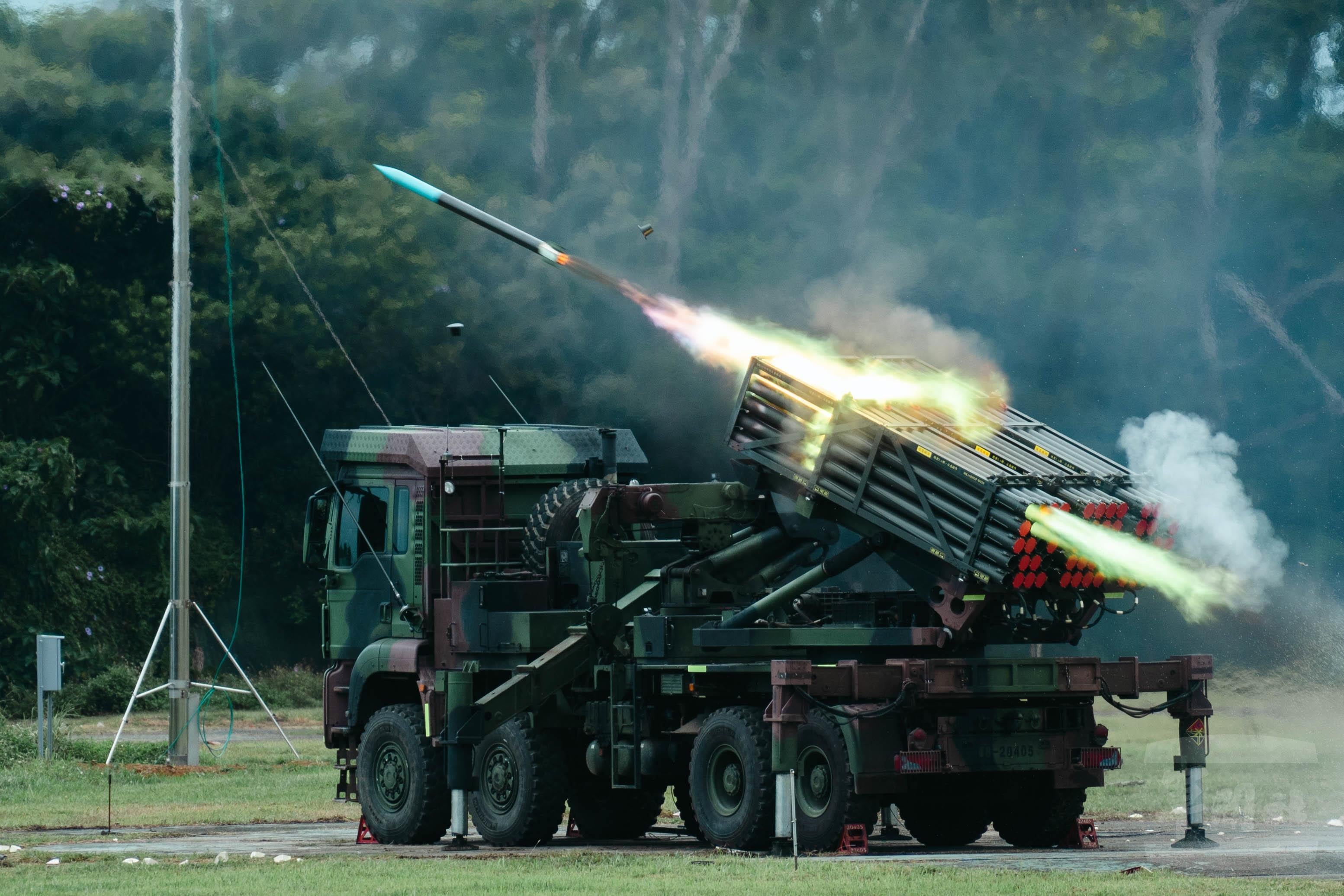 Ejército de Taiwán se prepara con ejercicios militares