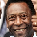 FILE PHOTO: Brazilian soccer legend Pele gives the thumbs-up at the stadium of Skoda Xanthi FC in Xanthi, Greece May 12, 2005. REUTERS/Yannis Behrakis/File Photo