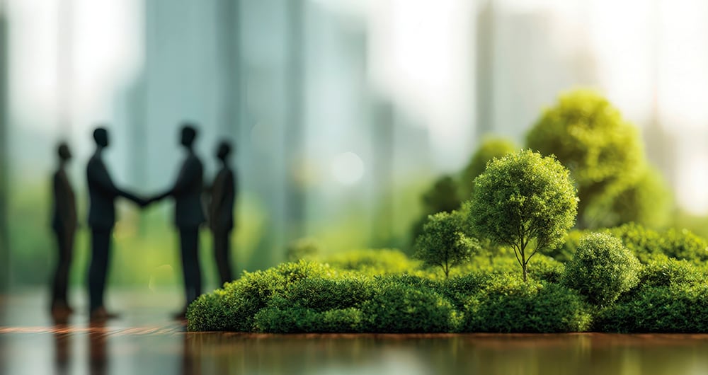 El Gobierno desreguló el licenciamiento ambiental para proyectos férreos urbanos y ahora busca flexibilizar el régimen de energías renovables.