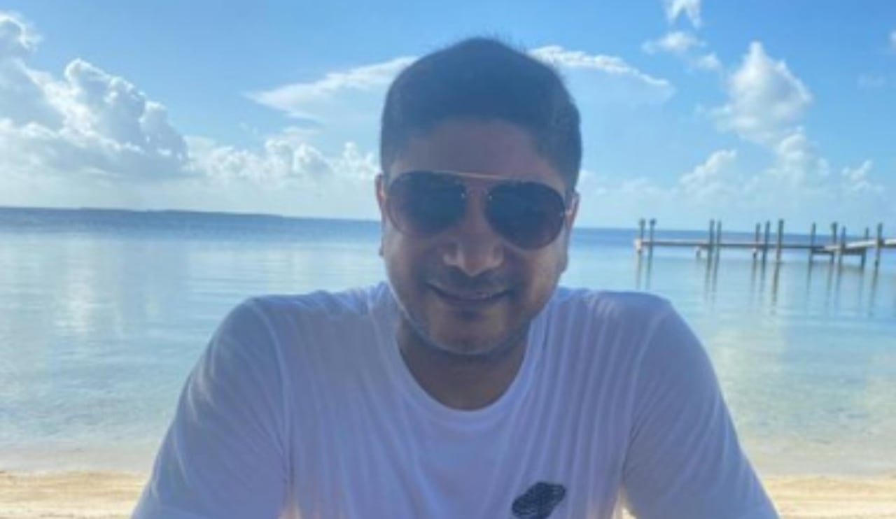 El compositor sufrió un infarto mientras conducía su camioneta por Antioquia.