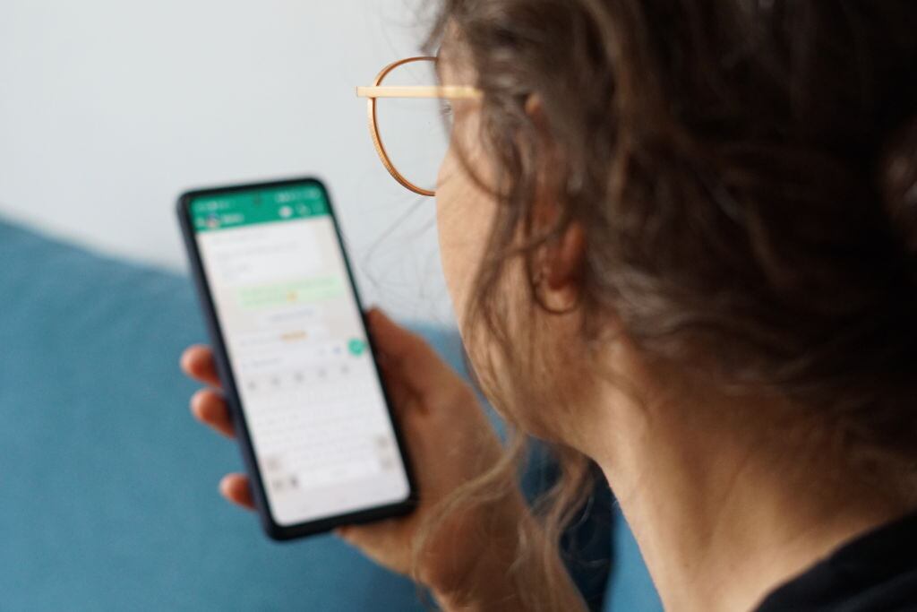 A medida que WhatsApp se convierte en una herramienta de comunicación indispensable, también se vuelve un blanco para los estafadores que buscan aprovecharse de los usuarios con una nueva modalidad de robo.