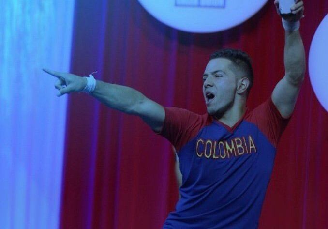 Rafael Cuervo, entrenador de cheerleaders en Colombia