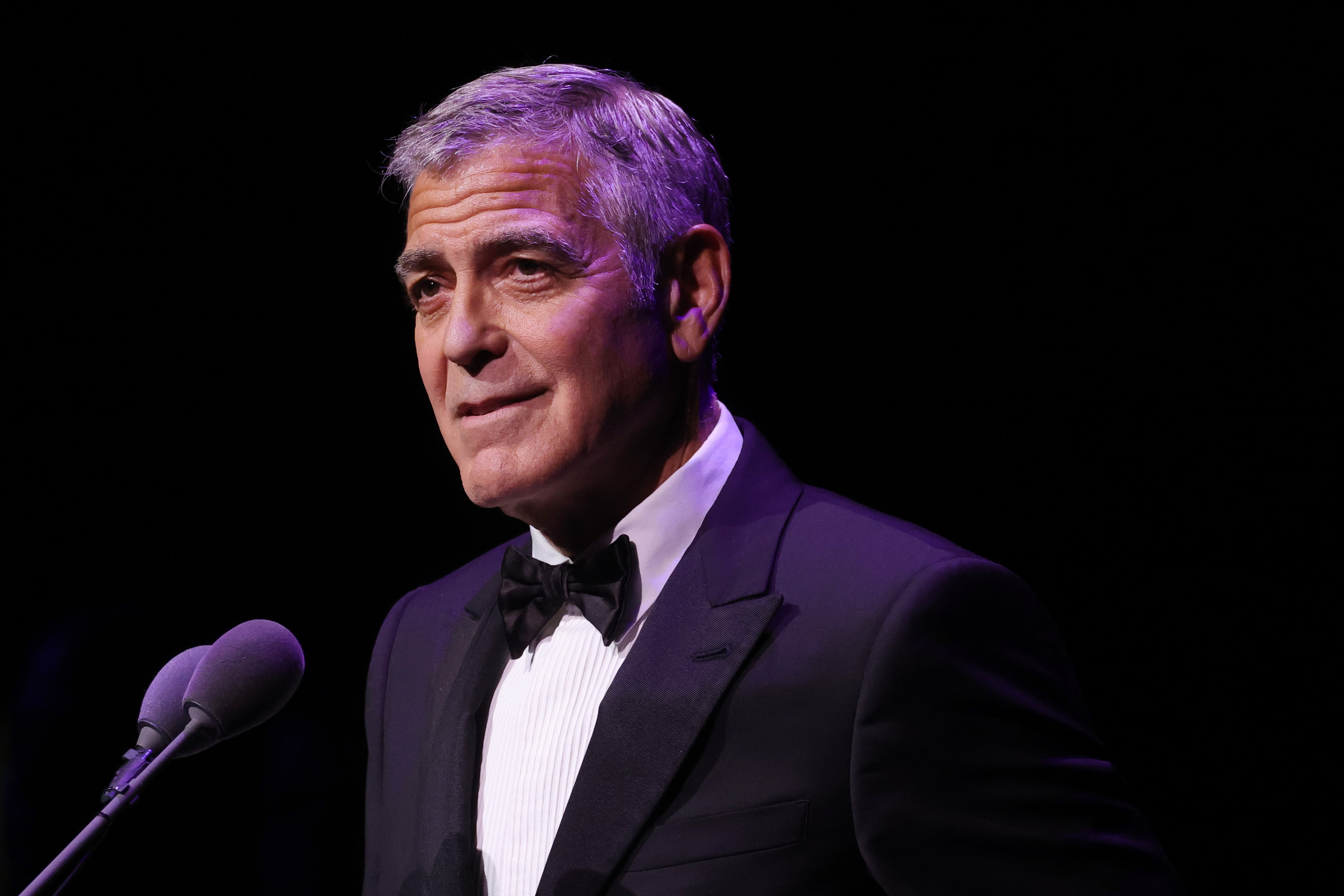 Este año, Clooney recibirá el León de Oro a la Trayectoria Artística el día de la inauguración del festival.